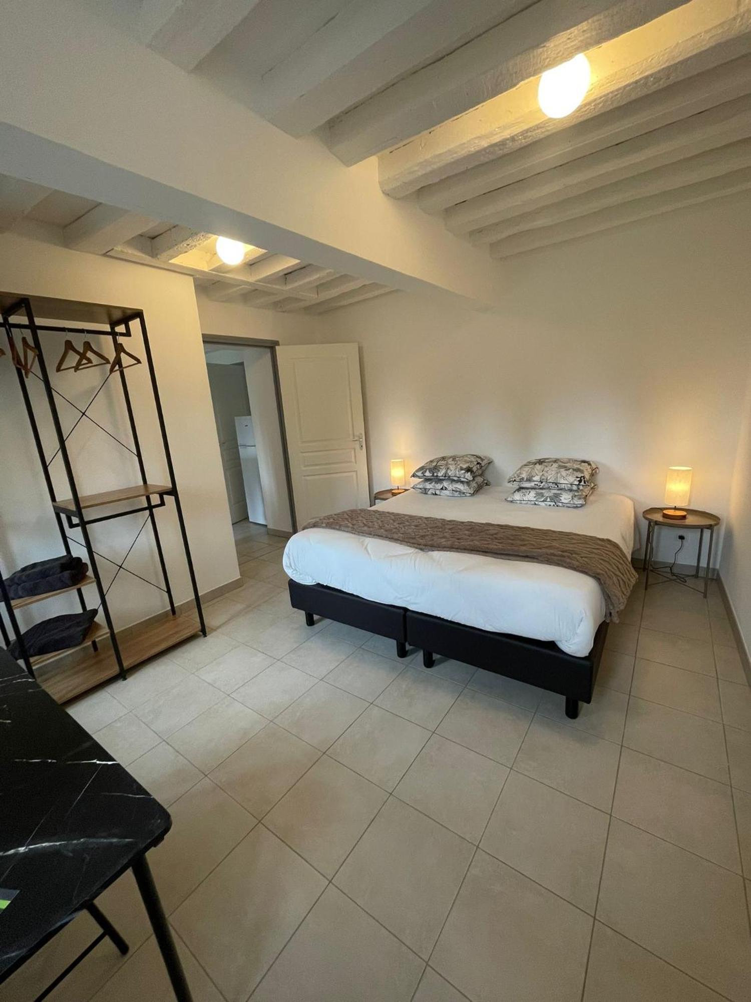 Gites Du Country Club R&S La Puisaye Екстериор снимка